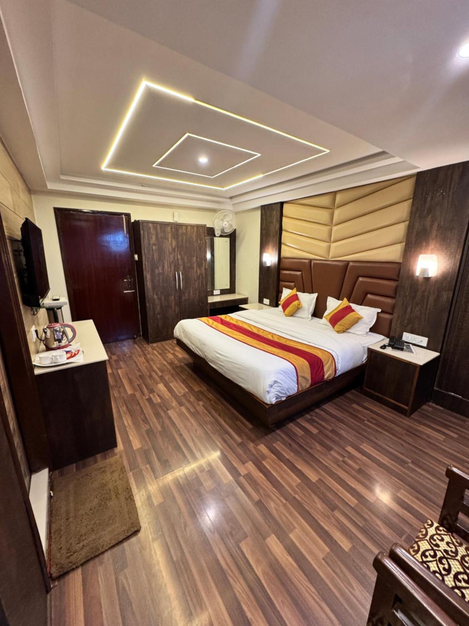 Victory Hotel And Restaurant By Gs Hospitality Shimla Esterno foto