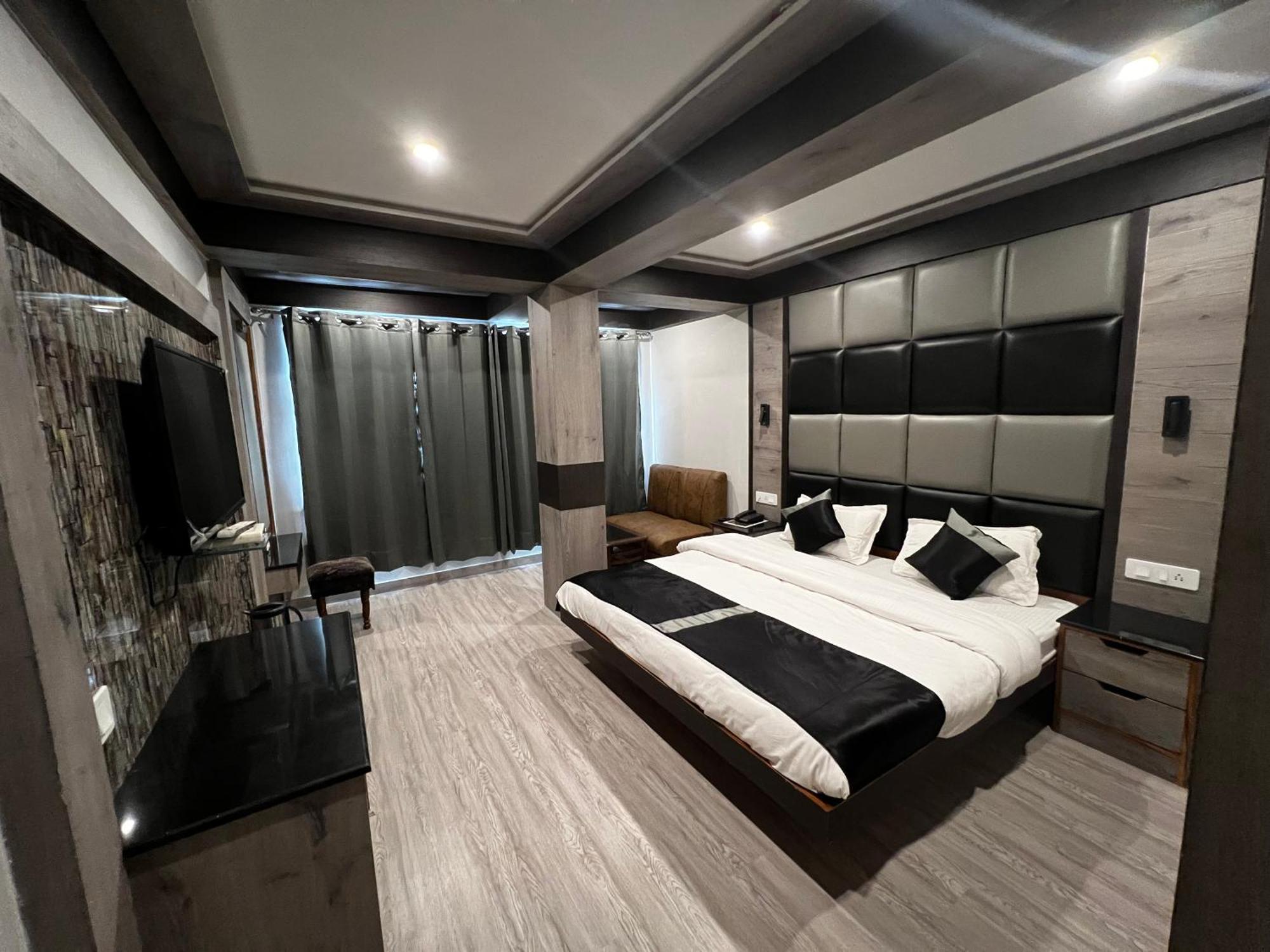 Victory Hotel And Restaurant By Gs Hospitality Shimla Esterno foto