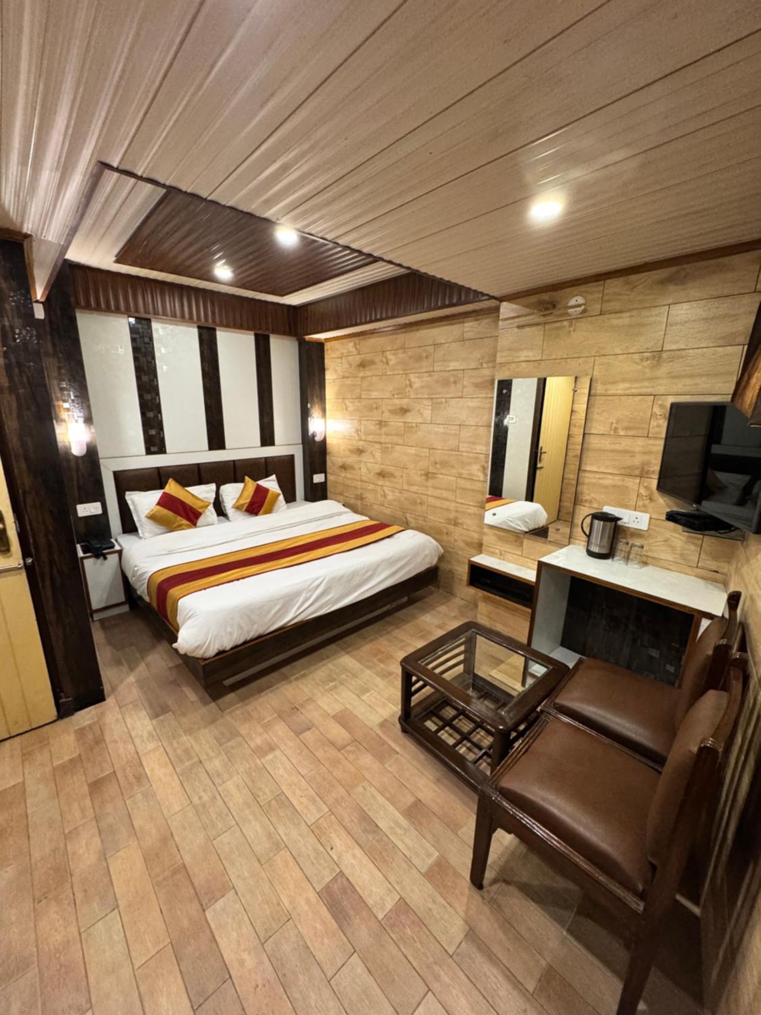 Victory Hotel And Restaurant By Gs Hospitality Shimla Esterno foto