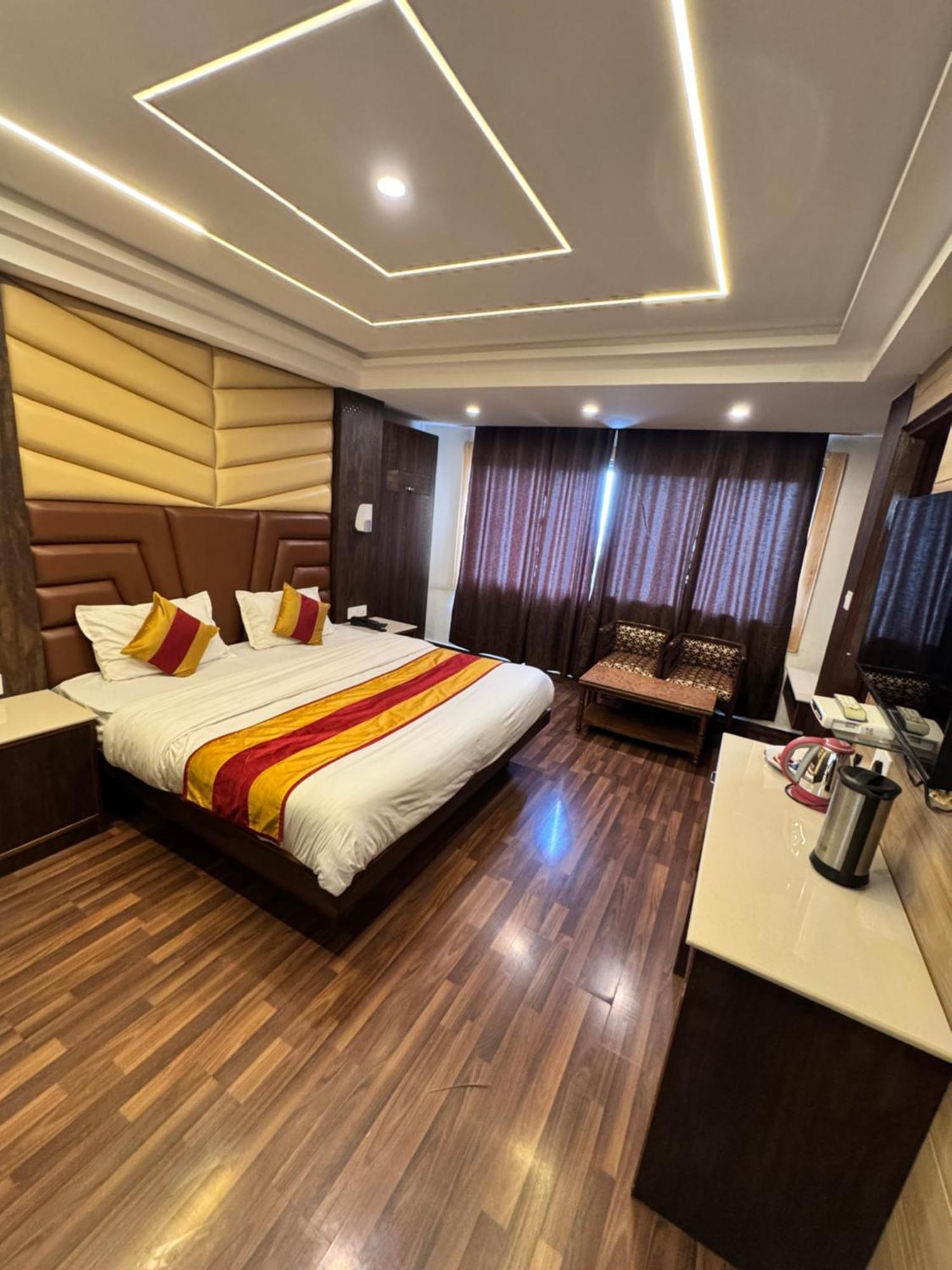 Victory Hotel And Restaurant By Gs Hospitality Shimla Esterno foto
