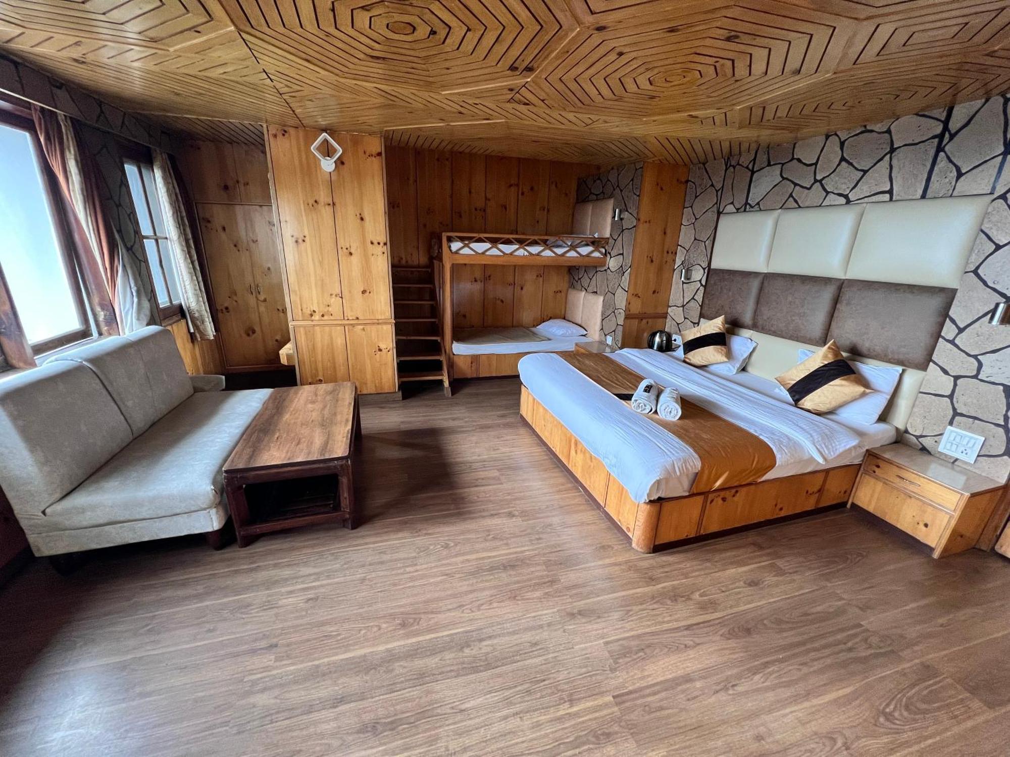 Victory Hotel And Restaurant By Gs Hospitality Shimla Esterno foto